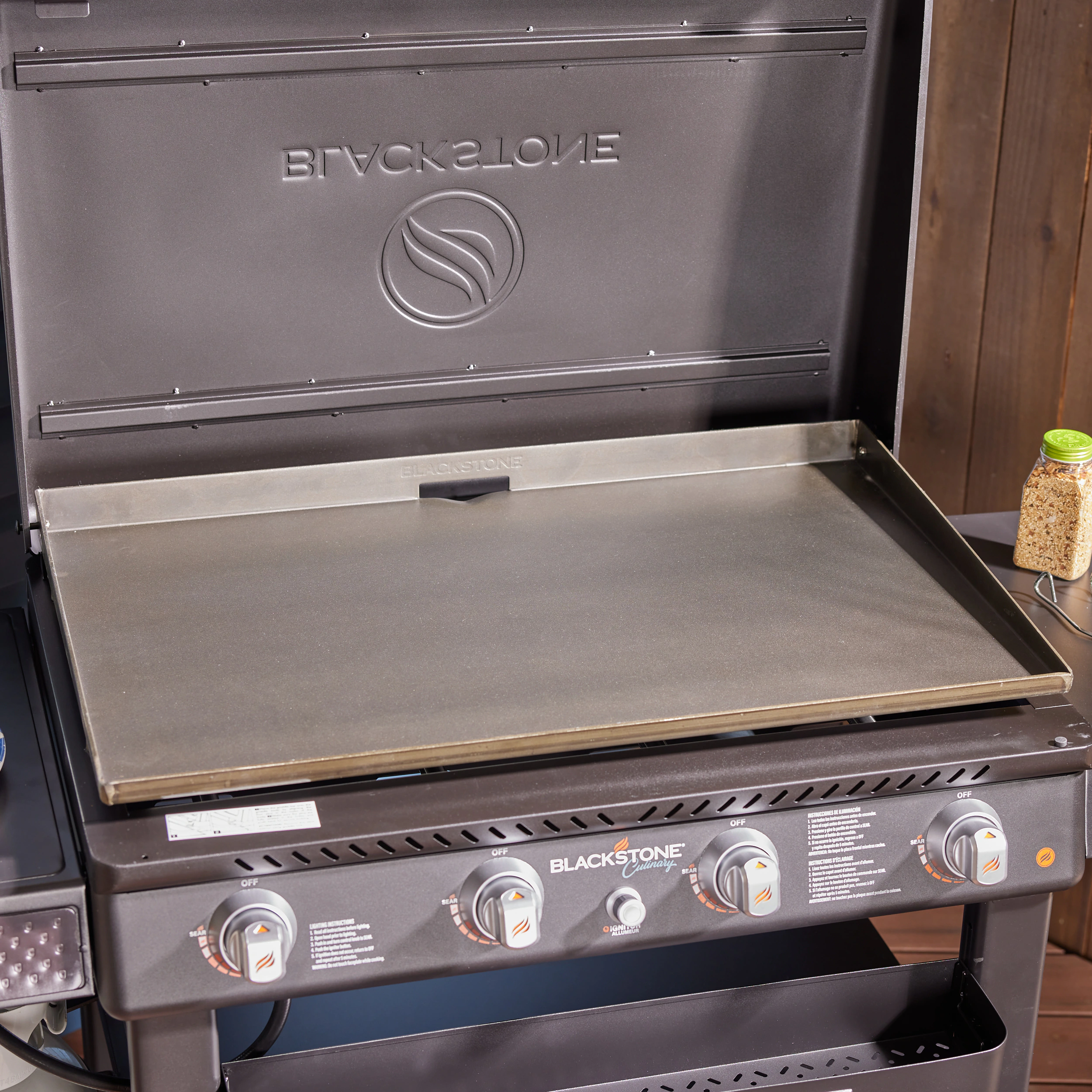 Blackstone 36 Culinary Griddle with Hood 4-Burner Liquid Propane