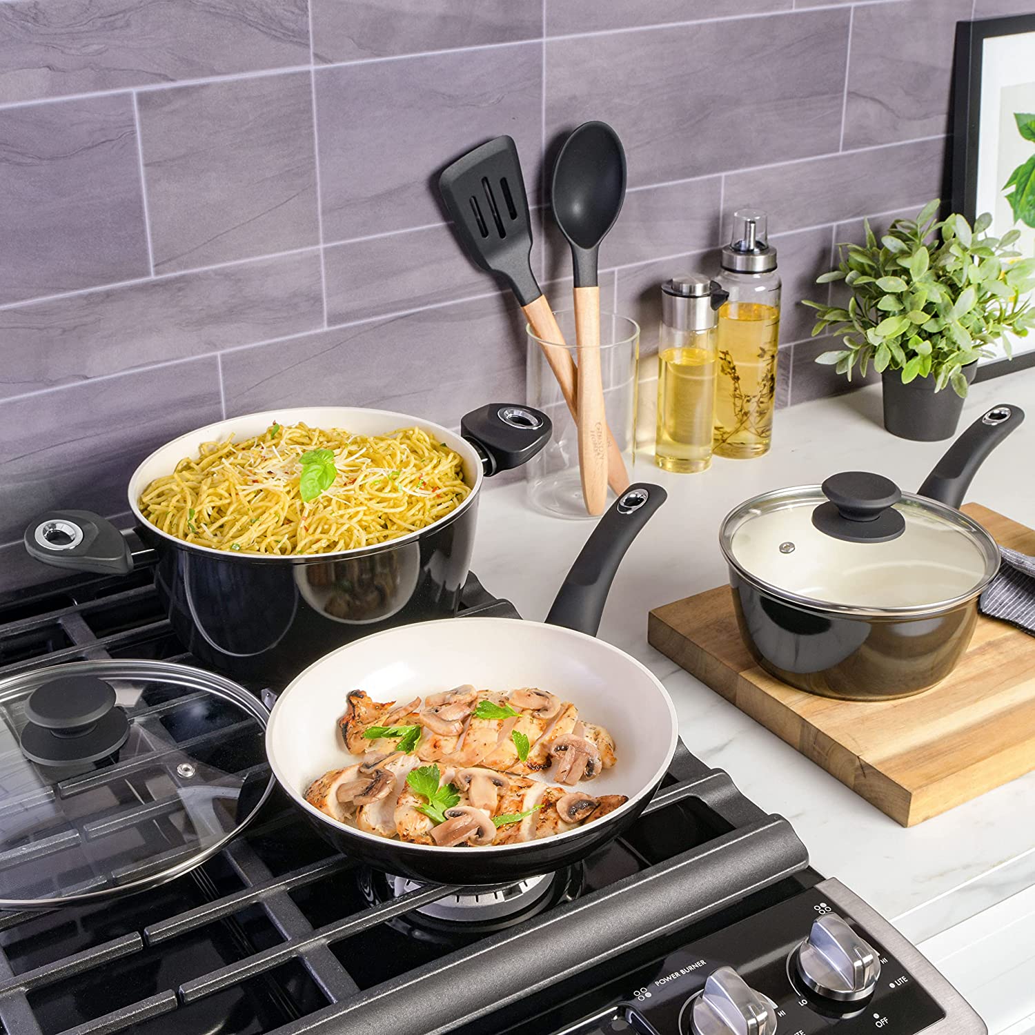 https://discounttoday.net/wp-content/uploads/2022/10/Gibson-Home-Plaza-Cafe-Forged-Aluminum-7-Piece-Healthy-Ceramic-Interior-w-Bakelite-Handles-Pots-and-Pans-Cookware-Set-%E2%80%93-Black6.jpg