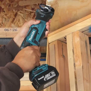 Makita XRJ01Z 18V LXT Lithium-Ion Cordless Variable Speed Lightweight Compact Reciprocating Saw with Built-in LED (Tool-Only)