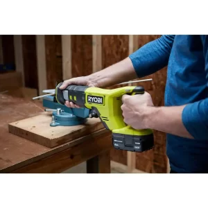 RYOBI PCL515K1 ONE+ 18V Cordless Reciprocating Saw Kit with 4.0 Ah Battery and Charger