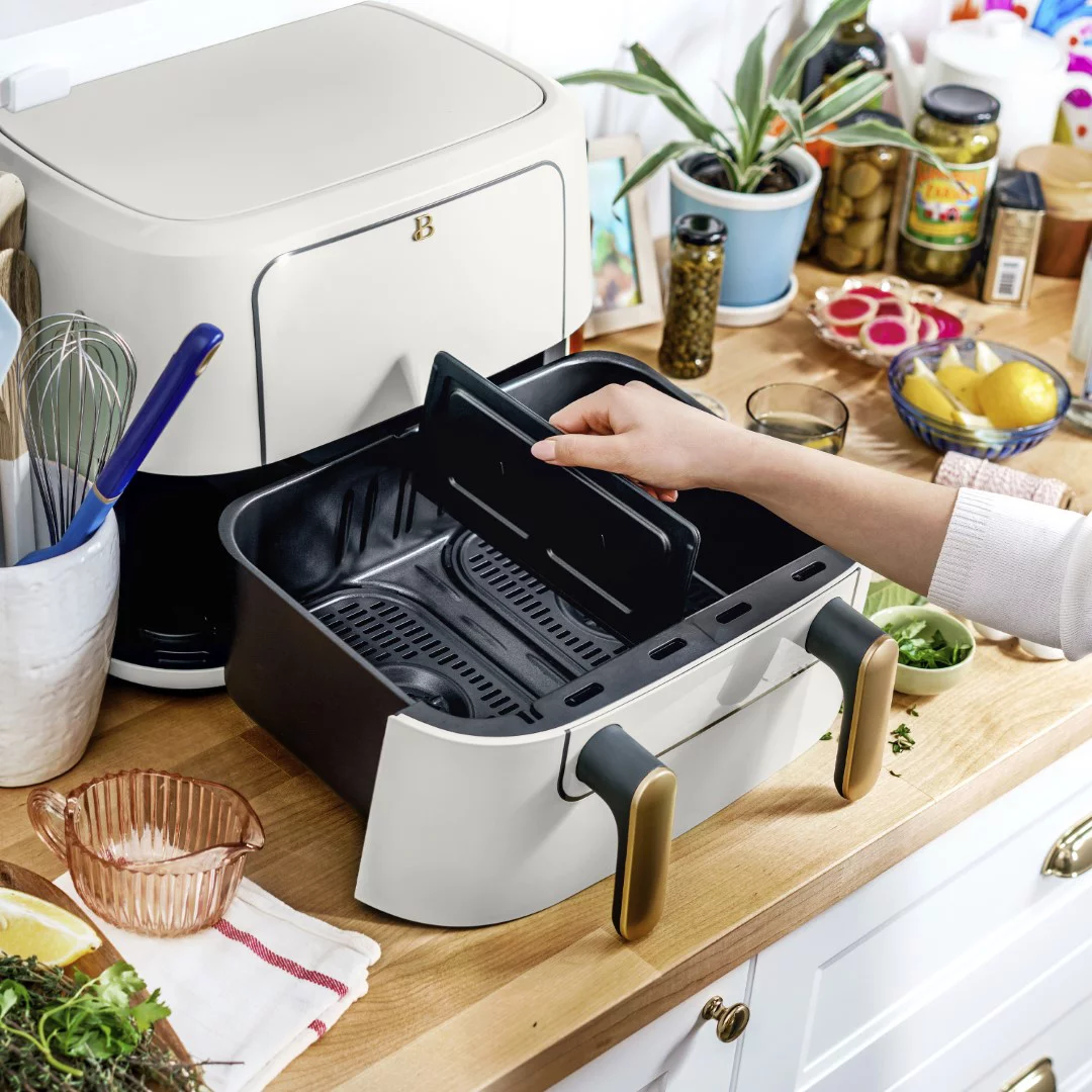 Beautiful 6 Quart Touchscreen Air Fryer, White Icing By Drew