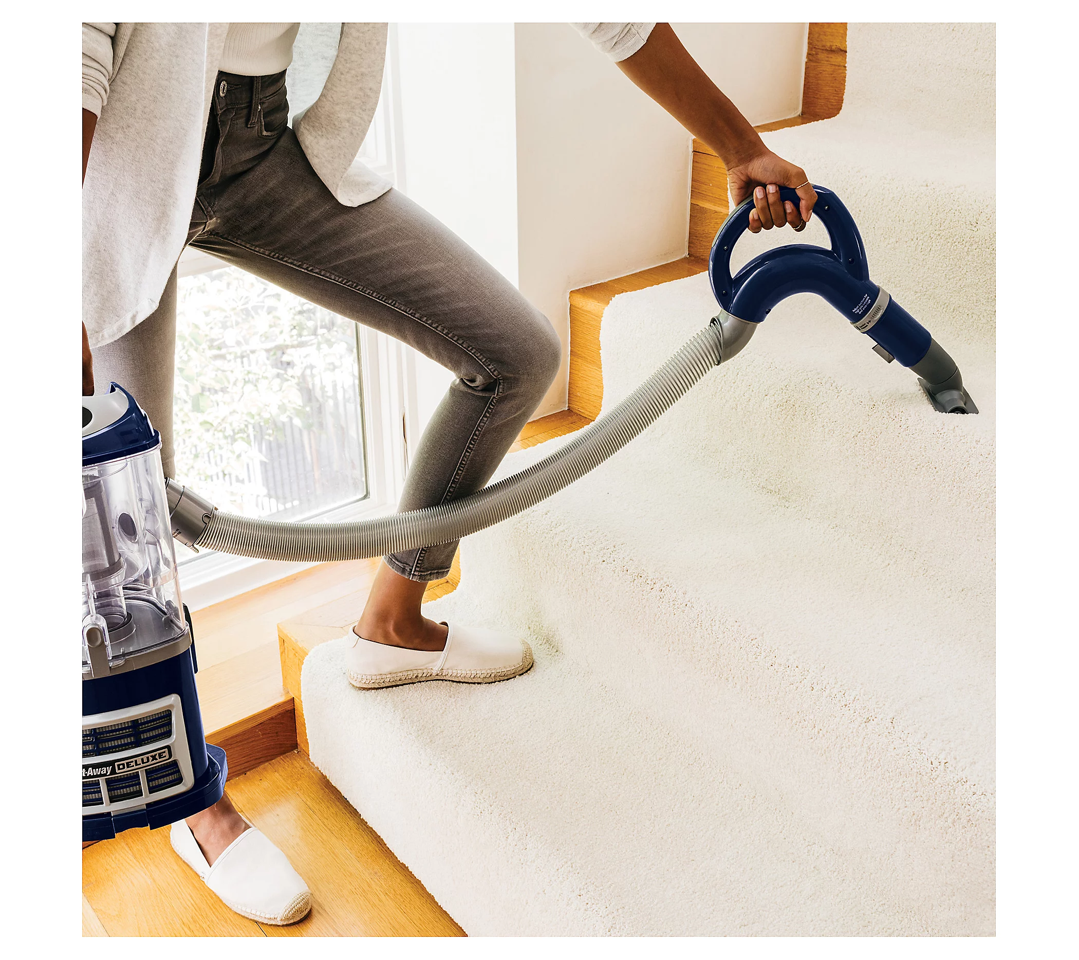 Shark Navigator Lift-Away Deluxe Upright Vacuum8 Shark Navigator Lift-Away Deluxe Upright Vacuum, Blue