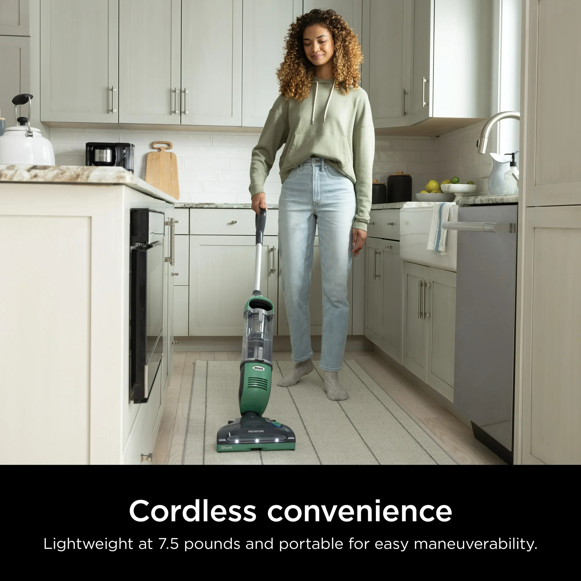 Shark® Freestyle Pro Cordless Vacuum with Precision Charging Dock SV11141 Shark® Freestyle Pro Cordless Vacuum with Precision Charging Dock SV1114
