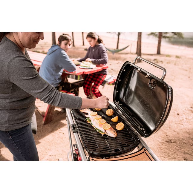 Weber Traveler 320-Sq. in Black Portable Liquid propane Grill9_11zon Weber Traveler 320-Sq. in Black Portable Liquid propane Grill