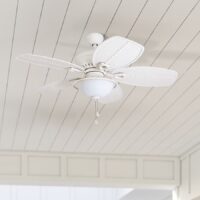 Harbor Breeze 40045 Cedar Shoals 44-in White with White Blades Uncovered Outdoor Downrod or Flush Mount Ceiling Fan With Light and Pull Chain Included 5 -Blade