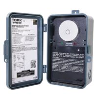 TORK WFTU40 40 -Amps 120/277-volt Indoor or outdoor 1 -Outlet Programmable Countdown Digital Lighting Timer