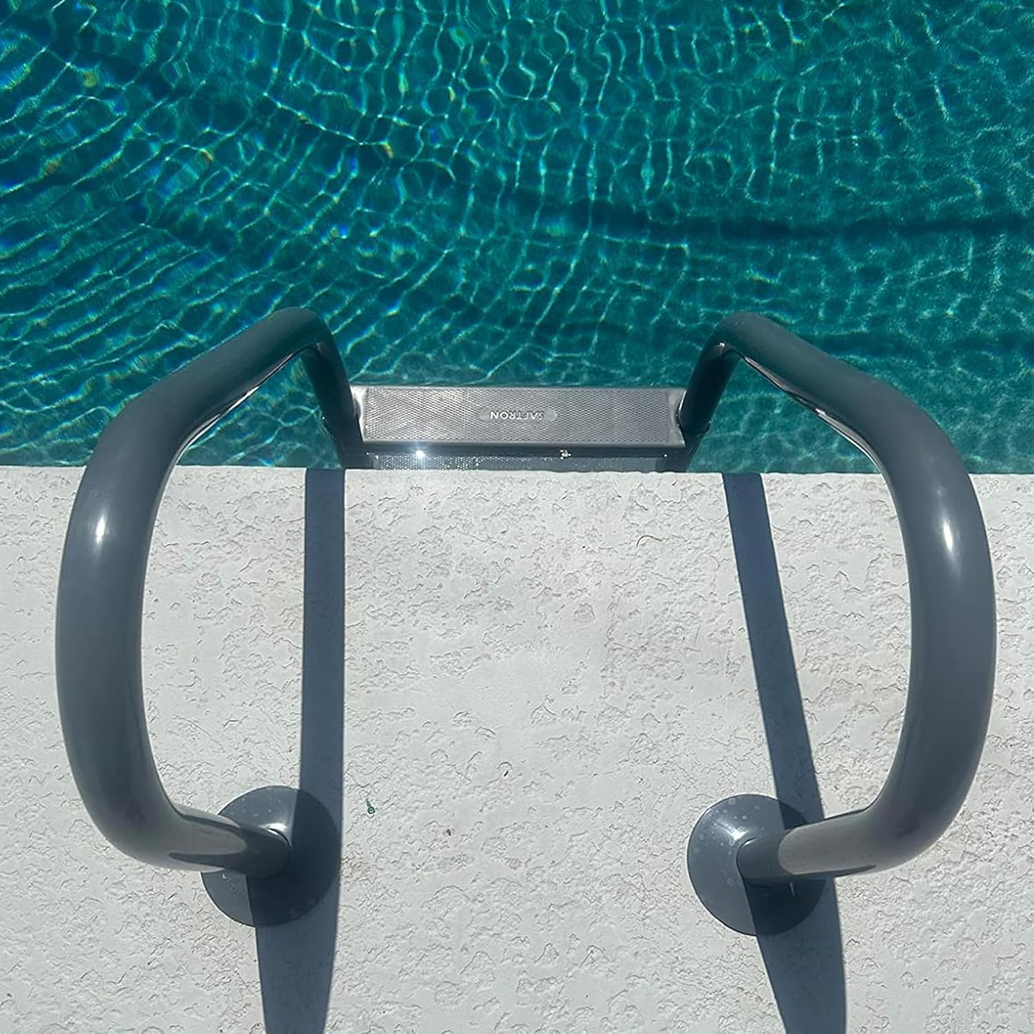 8135YGZ-bdL._AC_SL1500_.jpg SAFTRON 3 Rung Step Ladder Metal Swimming Pool Handrail with Polymer Coat Finish for Fresh and Saltwater Inground Pool, Graphite Gray