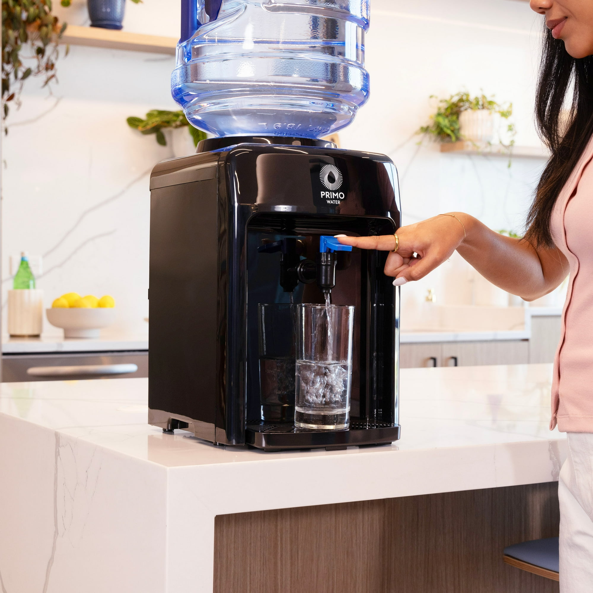 d481b304-9ba6-400d-b3c5-5e2b456ee0dd.7660a875f50569408bd3cefab4f9acd8.jpeg Primo Water® Countertop Water Dispenser