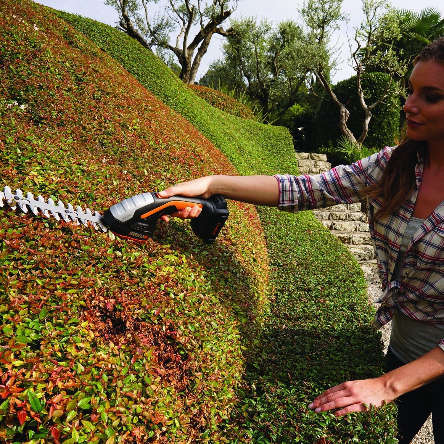 WORX 2 in 1 Cordless Hedge Trimmer, 4" Grass Shear & 8" Shrub Trimmer with 2 Blades, Battery & Charger Included, WG801 WORX 2 in 1 Cordless Hedge Trimmer, 4" Grass Shear & 8" Shrub Trimmer with 2 Blades, Battery & Charger Included, WG801 - Image 8
